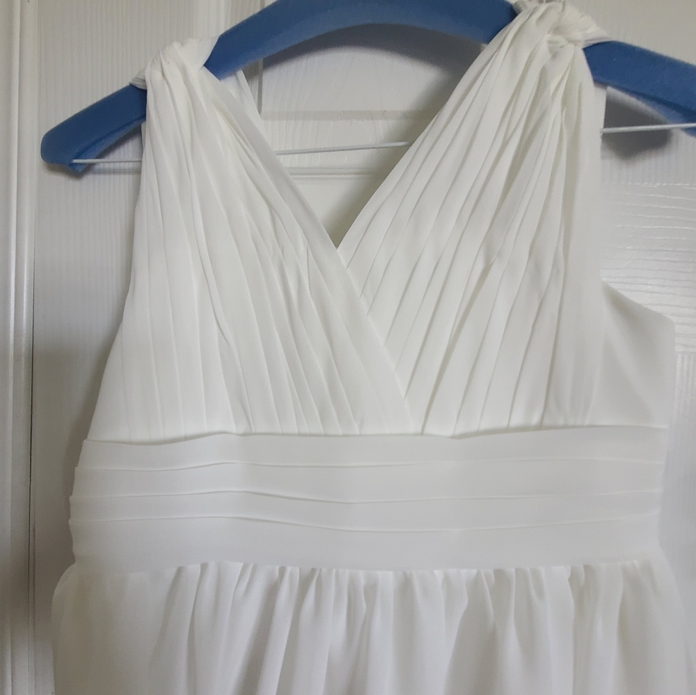 Formal dresses - Picture 9 of 16